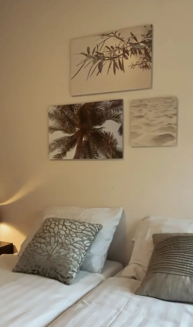Young hotels  kaag