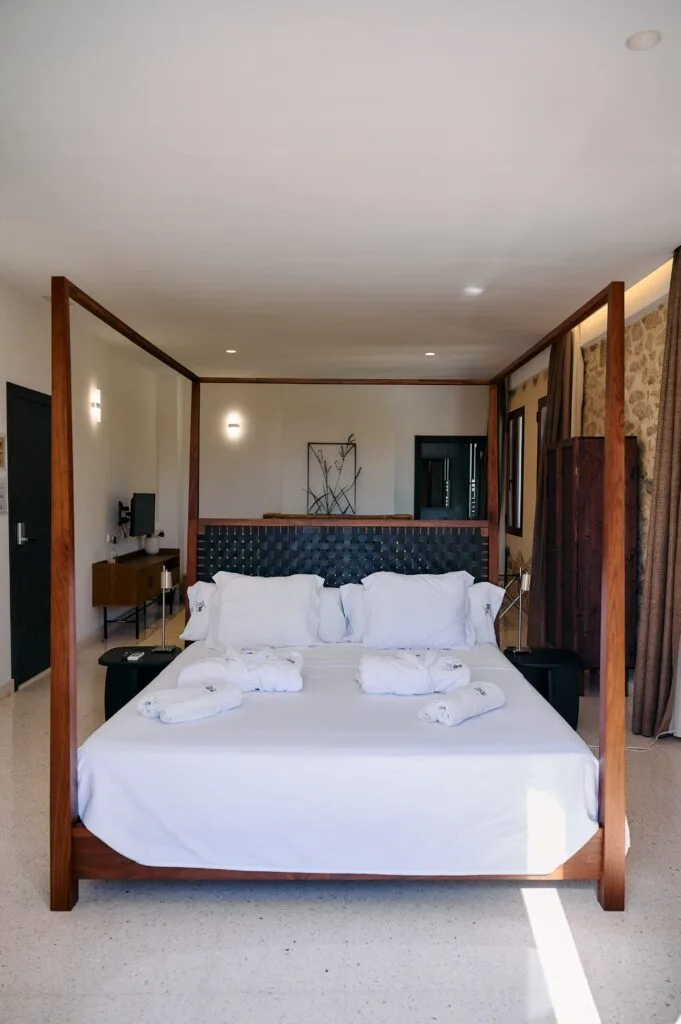 Young hotels riu girona